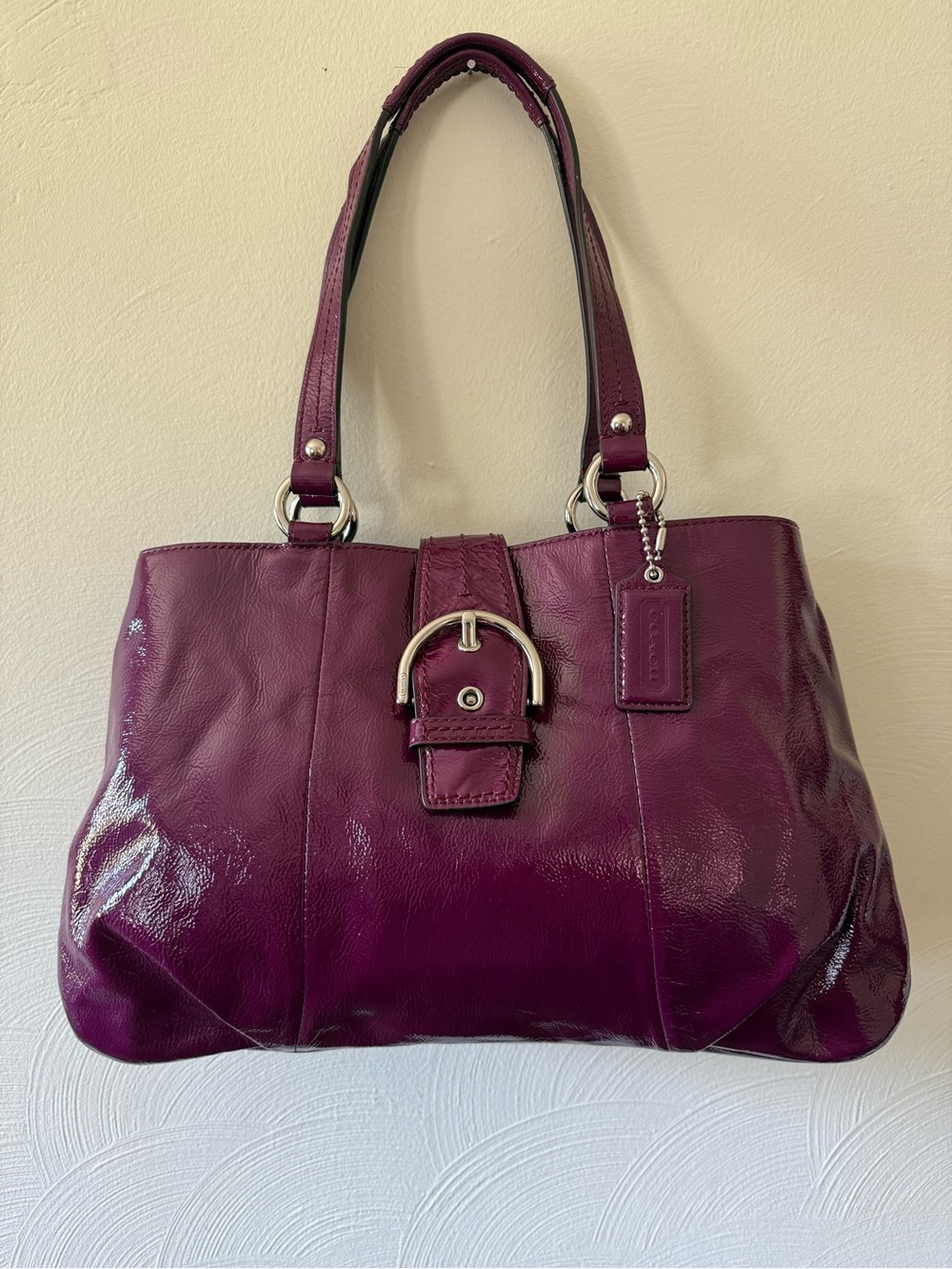 Large Coach Glossy Patent Leather Soho Carryall Tote & Wristlet - Picture 2 of 12
